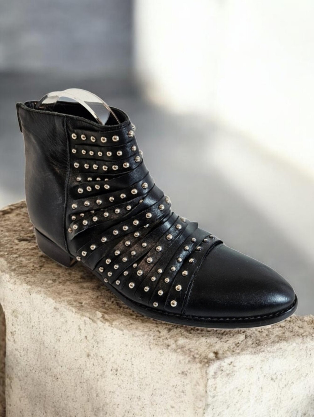 Summit by White Mountain Ankle Boots 39 Graycen Studded Leather Block Heel Black